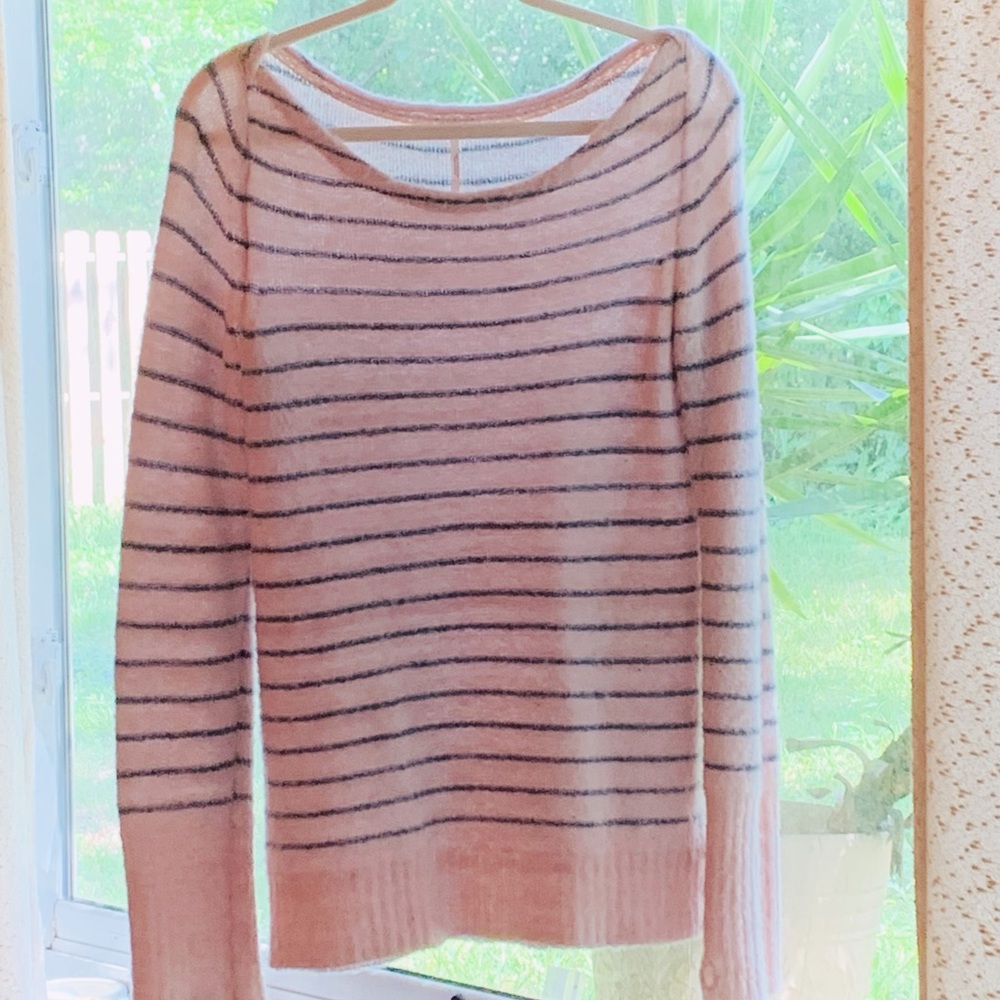 Free People boat neck sweater 💕